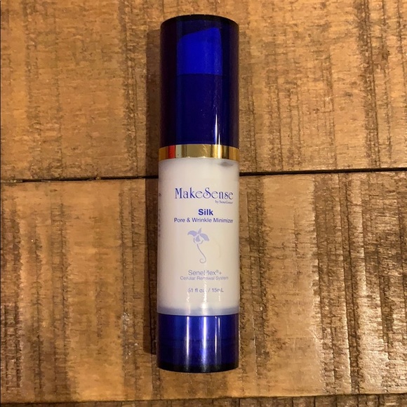 SeneGence Other - Silk, Pore & Wrinkle Minimizer - SeneGence